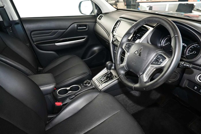 2023 Mitsubishi Triton Xtreme