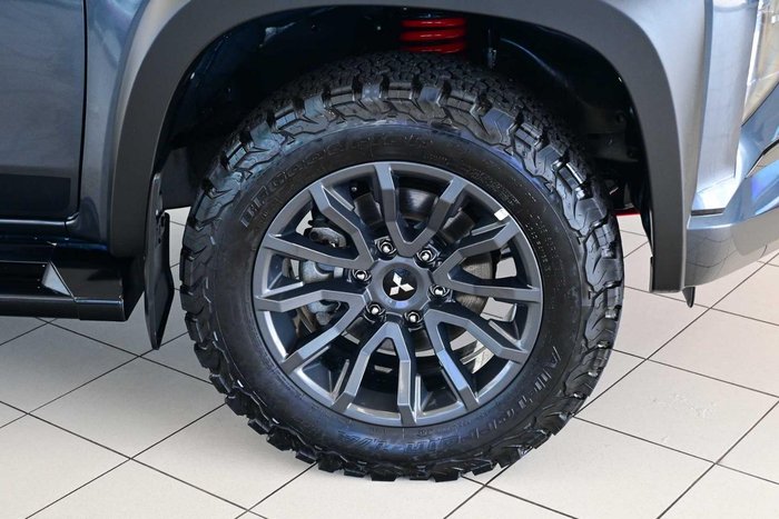 2023 Mitsubishi Triton Xtreme