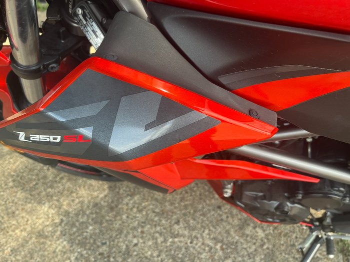 2015 Kawasaki Z250 SL LAVA ORANGE