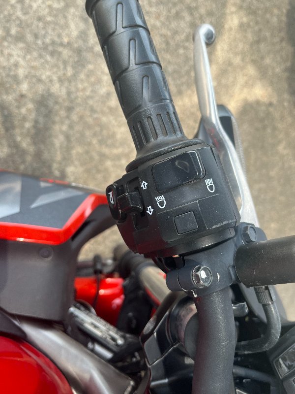 2015 Kawasaki Z250 SL LAVA ORANGE