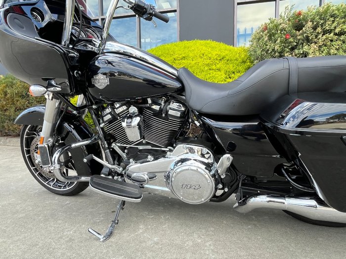 2022 HARLEY-DAVIDSON FLTRXS ROAD GLIDE SPECIAL BLACK