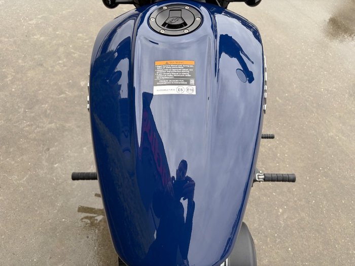 2023 Indian SCOUT BOBBER Blue