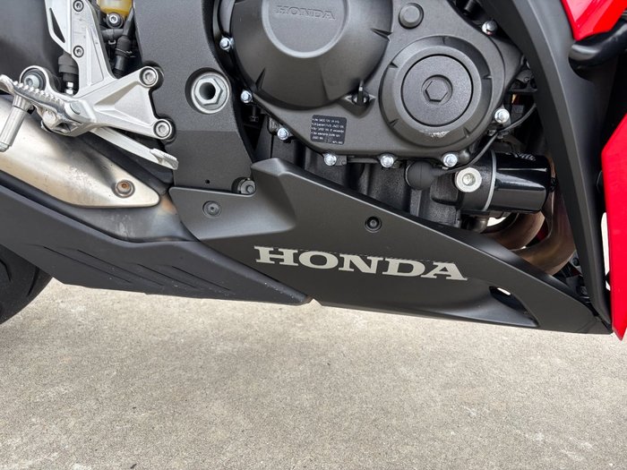 2013 Honda CBR1000RR (FIREBLADE) Red