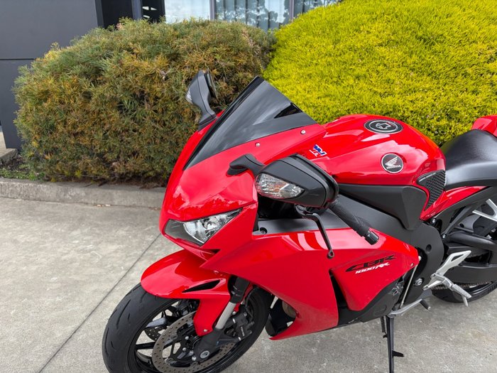 2013 Honda CBR1000RR (FIREBLADE) Red
