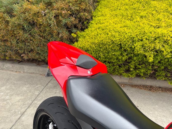 2013 Honda CBR1000RR (FIREBLADE) Red