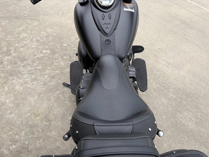 2019 Indian CHIEF DARK HORSE ThunderBLACKSmoke