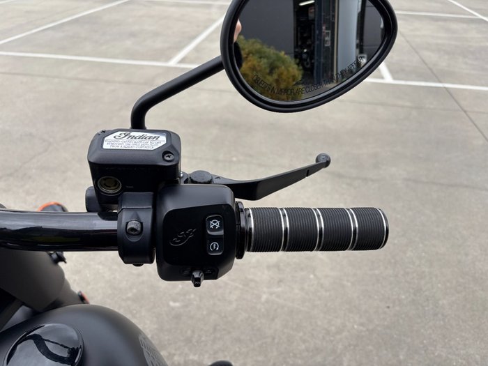 2019 Indian CHIEF DARK HORSE ThunderBLACKSmoke