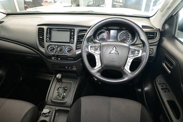 2021 Mitsubishi Triton GLX