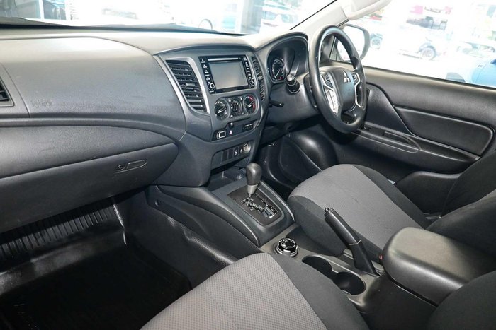 2021 Mitsubishi Triton GLX