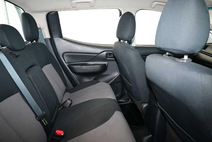 2021 Mitsubishi Triton GLX