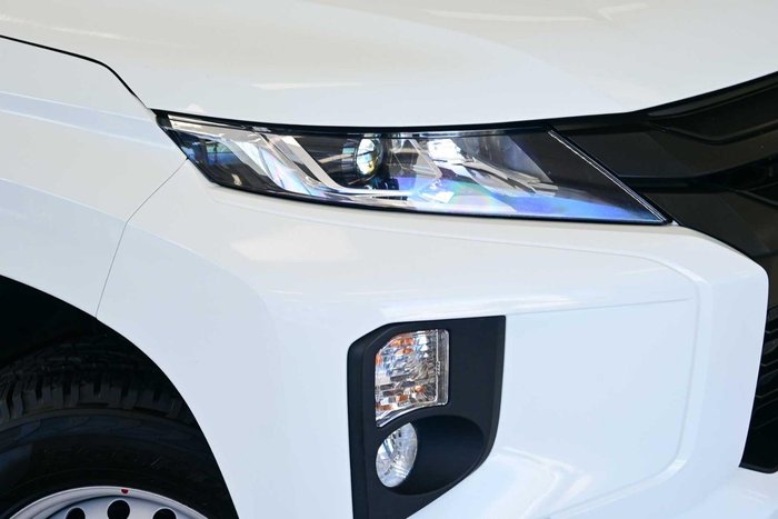 2021 Mitsubishi Triton GLX