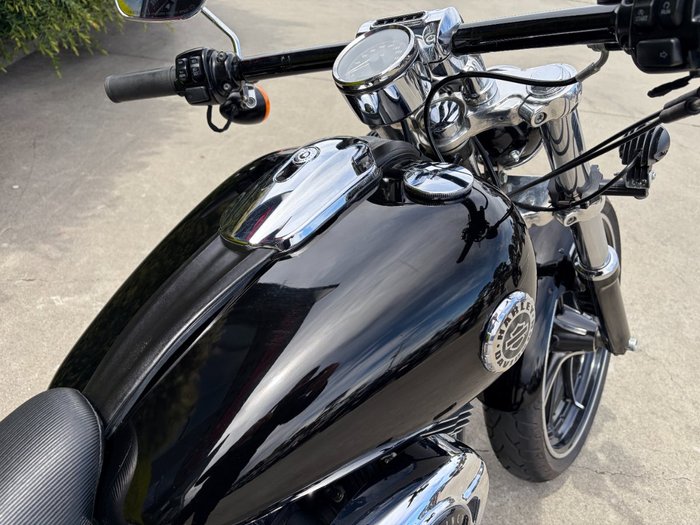 2014 HARLEY-DAVIDSON BREAKOUT Orange