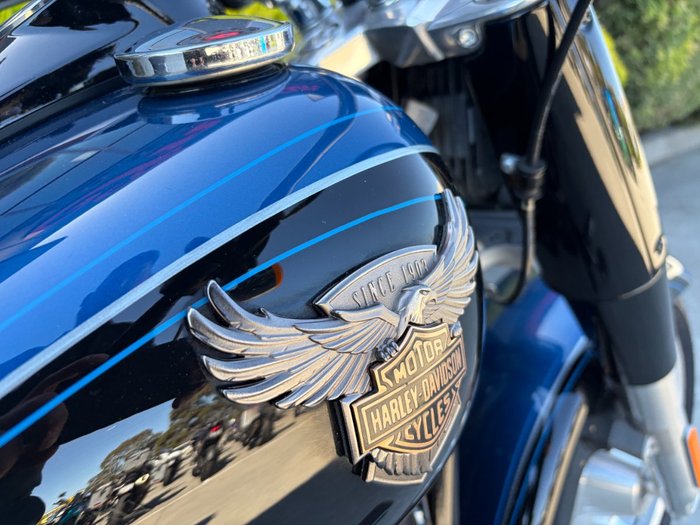 2018 HARLEY-DAVIDSON FLFBS_ANV FAT BOY ANNV Blue