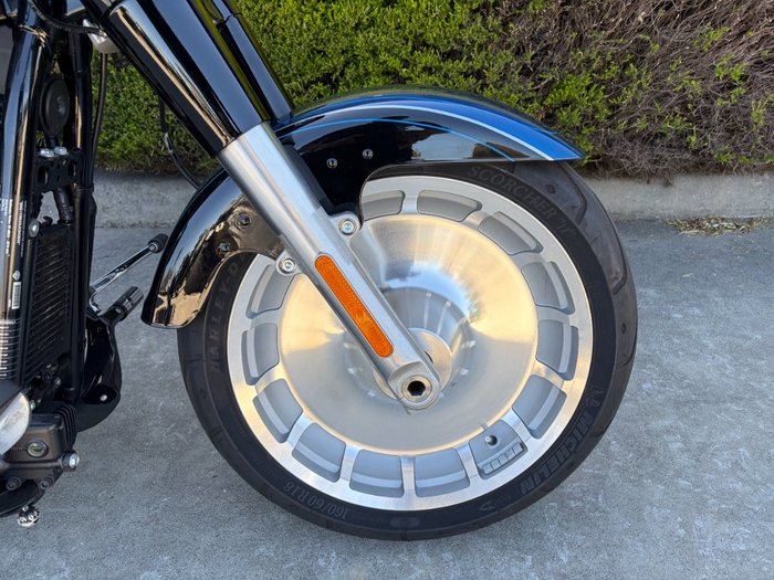 2018 HARLEY-DAVIDSON FLFBS_ANV FAT BOY ANNV Blue