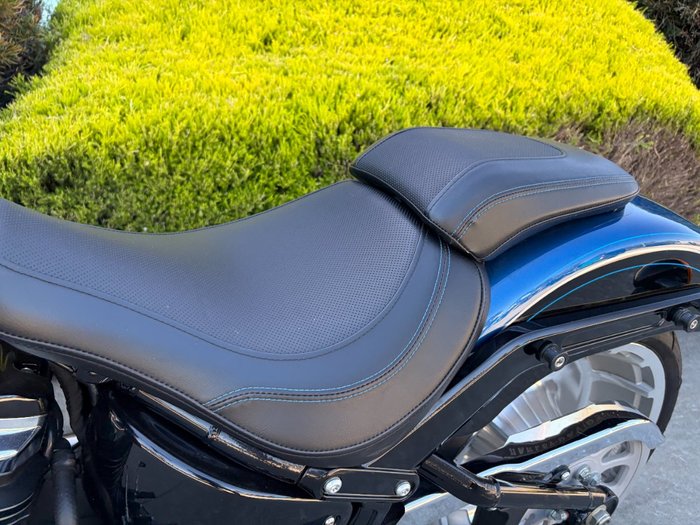 2018 HARLEY-DAVIDSON FLFBS_ANV FAT BOY ANNV Blue