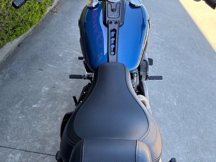 2018 HARLEY-DAVIDSON FLFBS_ANV FAT BOY ANNV Blue