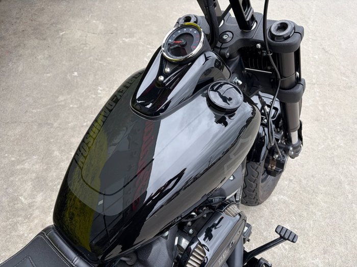 2018 HARLEY-DAVIDSON FXFBS FAT BOB Black
