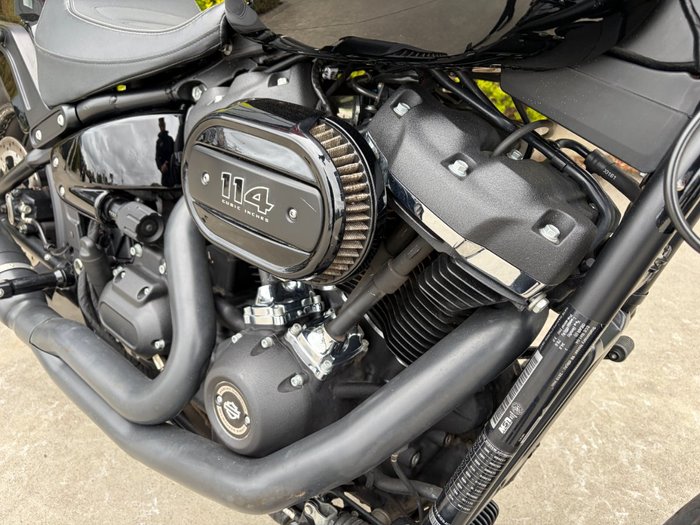 2018 HARLEY-DAVIDSON FXFBS FAT BOB Black