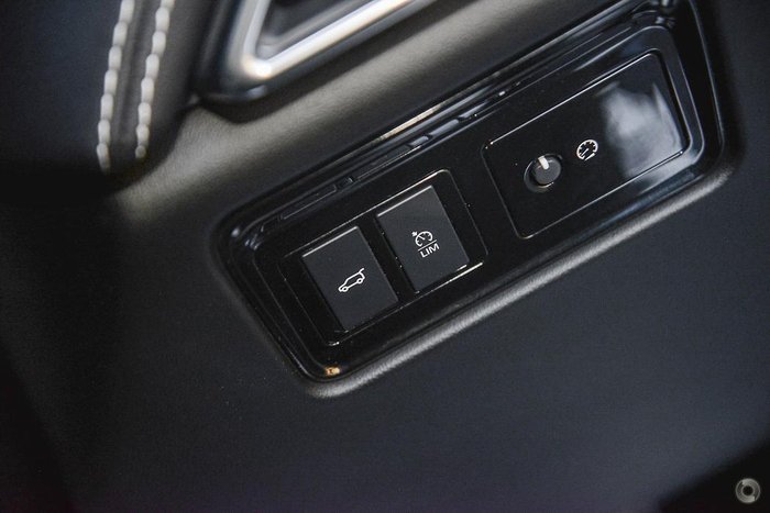 2020 Jaguar F-PACE SVR