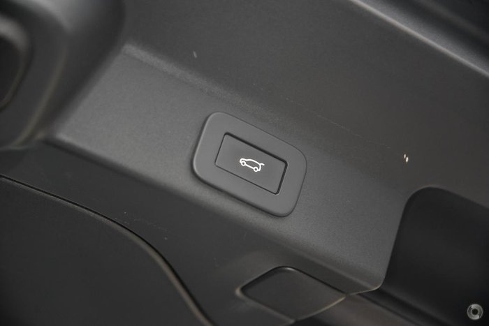 2023 Jaguar F-PACE P250 R-Dynamic SE