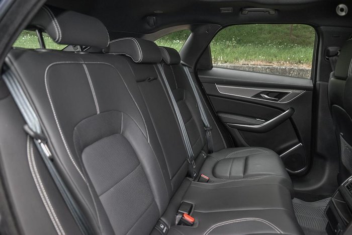 2023 Jaguar F-PACE P250 R-Dynamic SE