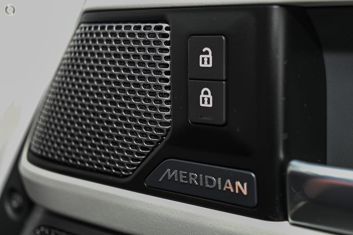 2020 Land Rover Defender 110 D240 SE