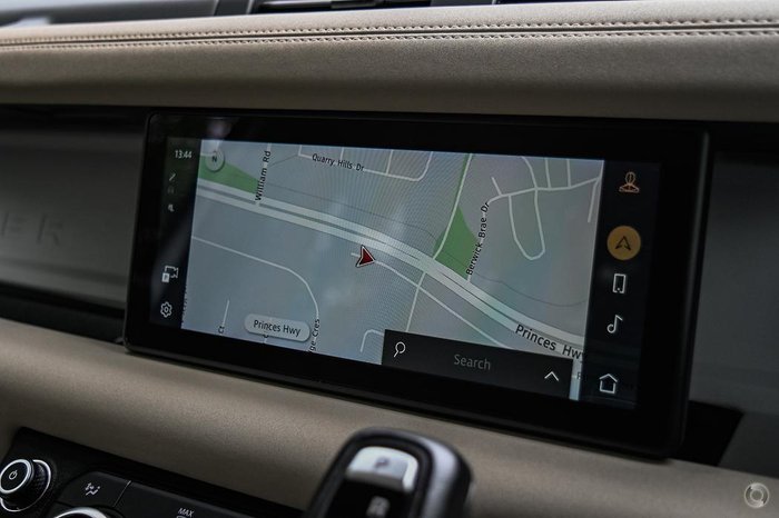 2020 Land Rover Defender 110 D240 SE