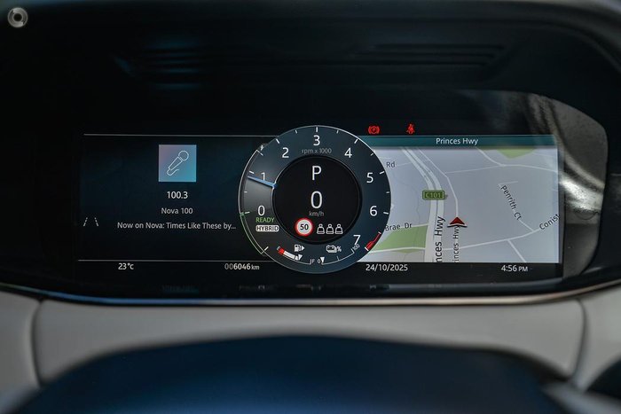 2023 Land Rover Range Rover Evoque P300e Autobiography