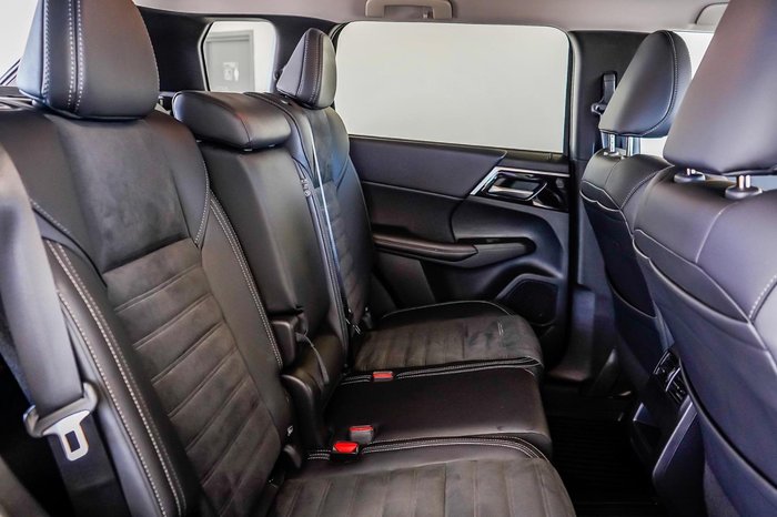 2025 Mitsubishi Outlander Aspire