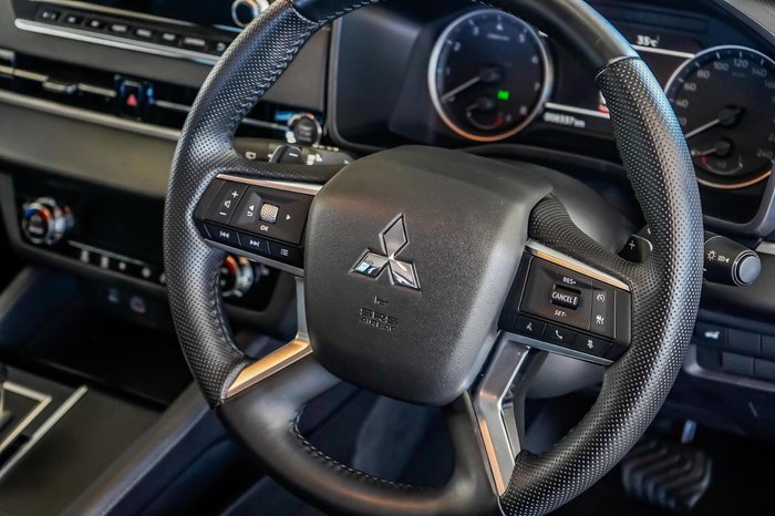 2025 Mitsubishi Outlander Aspire