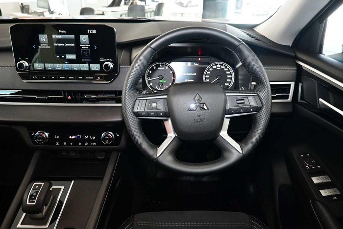 2025 Mitsubishi Outlander Aspire