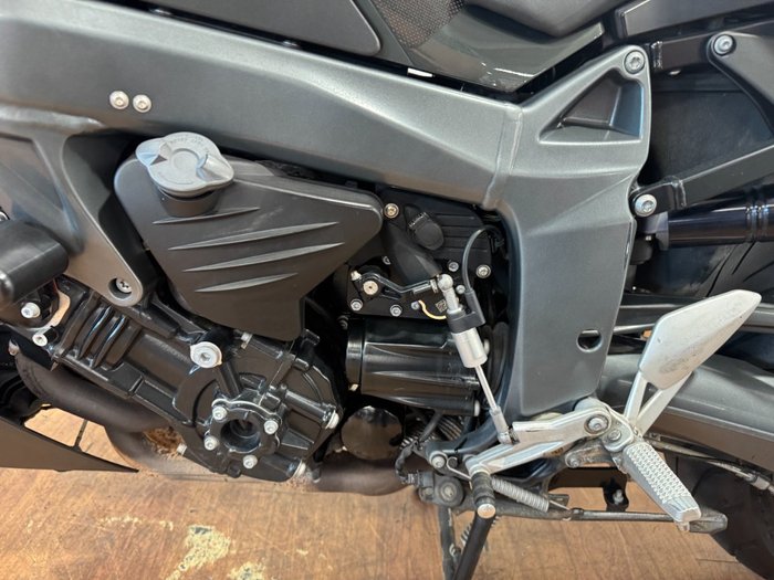 2010 BMW Motorrad K1300 R GREY