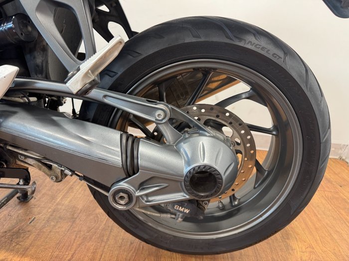 2010 BMW Motorrad K1300 R GREY