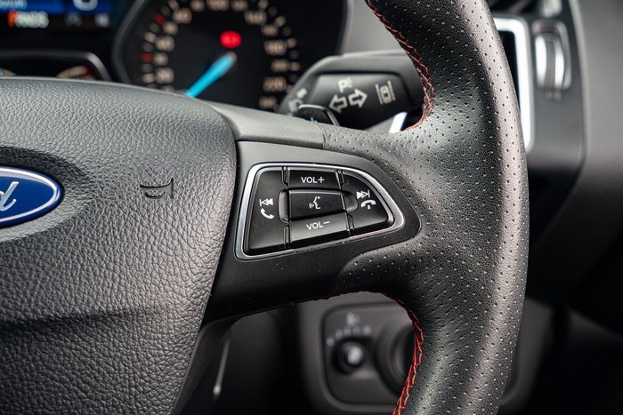 2019 Ford Escape ST-Line