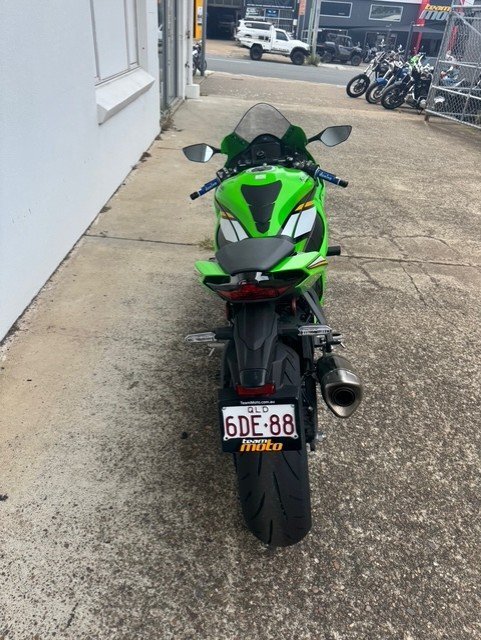 2025 Kawasaki NINJA ZX-10R GREEN