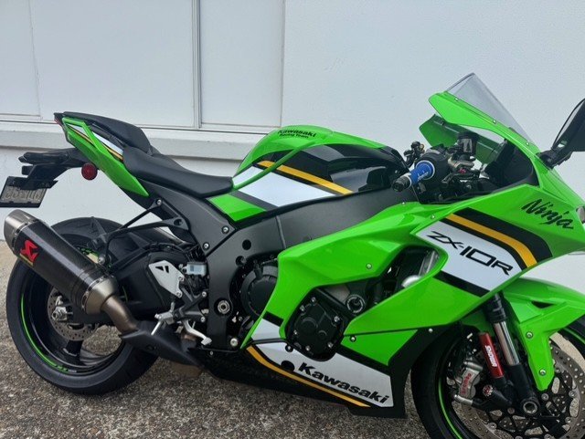 2025 Kawasaki NINJA ZX-10R GREEN