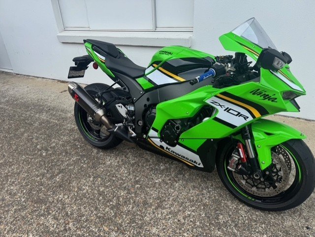 2025 Kawasaki NINJA ZX-10R GREEN