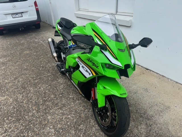 2025 Kawasaki NINJA ZX-10R GREEN