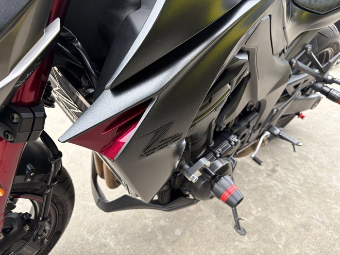 2015 Kawasaki Z1000 Maroon