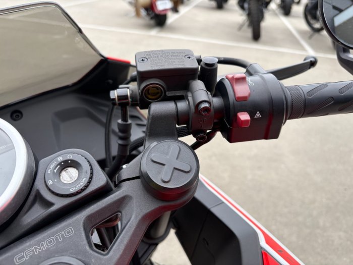 2024 CFMOTO 2024 Cf Moto 125CC PAPIO XO RACER Red