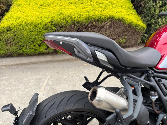 2021 Benelli 2021 Benelli 750CC 752S Road Red