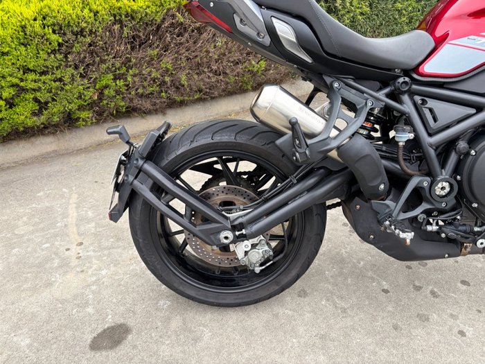 2021 Benelli 2021 Benelli 750CC 752S Road Red