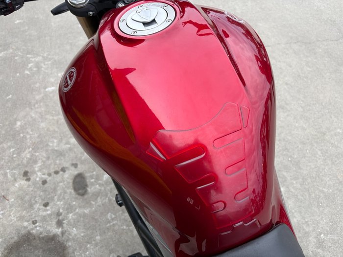 2021 Benelli 2021 Benelli 750CC 752S Road Red