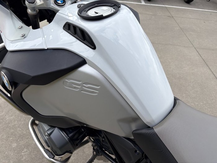 2016 BMW Motorrad R1200 GS ADVENTURE White