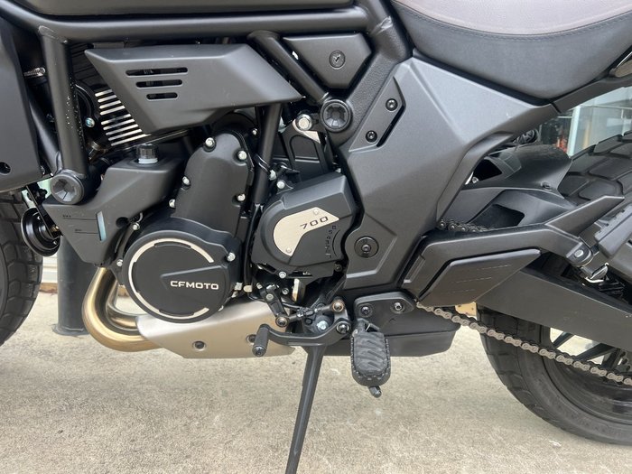 2024 CFMOTO CL-X HERITAGE NEBULA BLACK