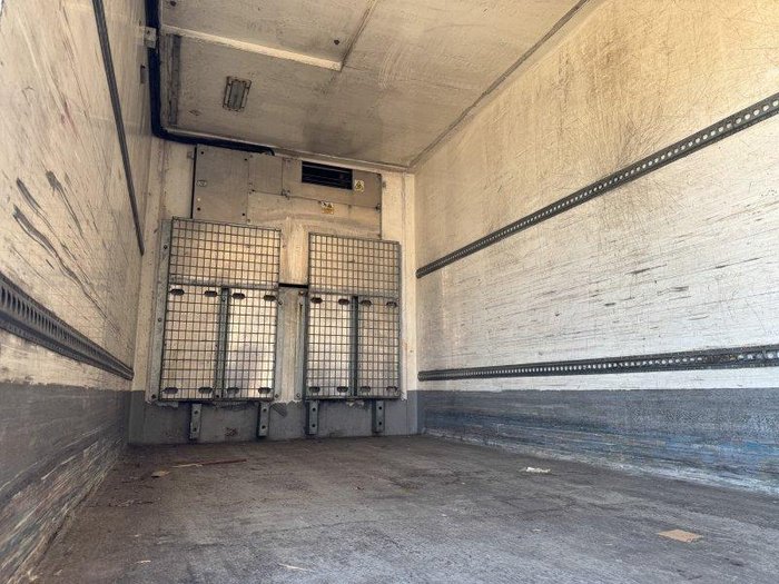 2006 FTE Bogie Axle 16 Pallet Fridge Trailer