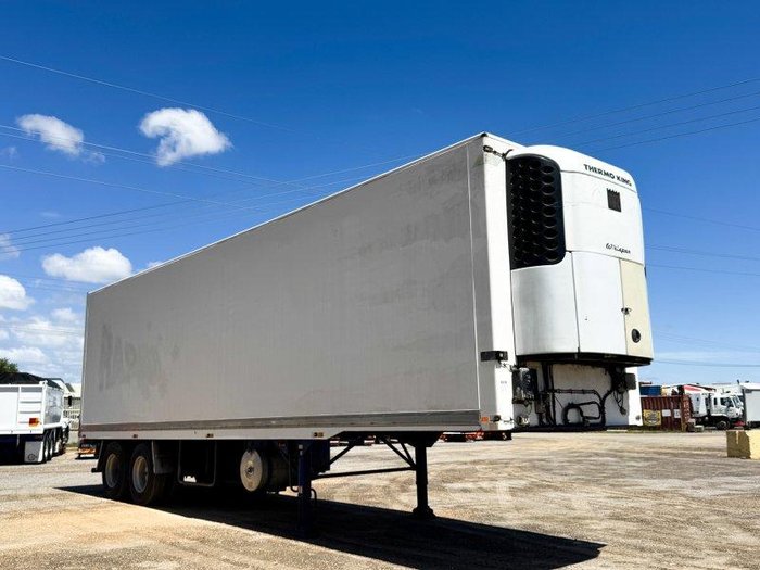 2006 FTE Bogie Axle 16 Pallet Fridge Trailer