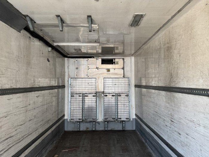 2006 FTE Bogie Axle 16 Pallet Fridge Trailer