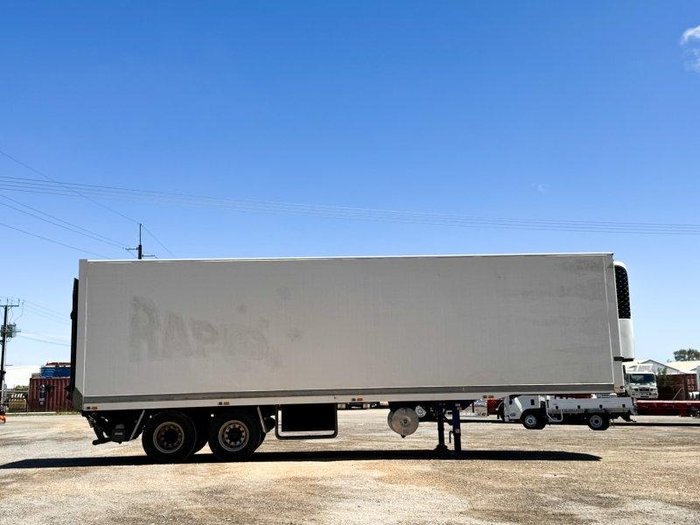 2006 FTE Bogie Axle 16 Pallet Fridge Trailer