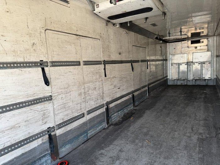 2006 FTE Bogie Axle 16 Pallet Fridge Trailer